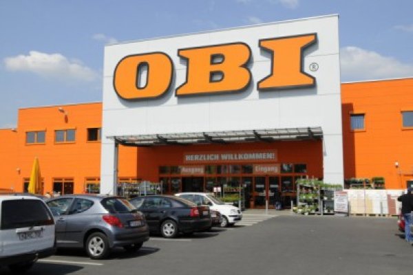 Obi se pregăteşte să plece din România?